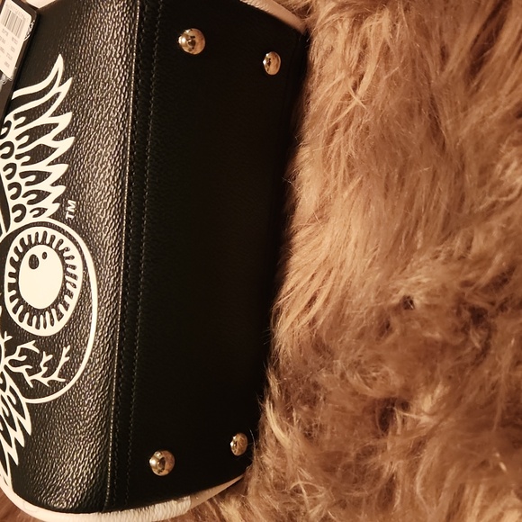 Von Dutch Black and White Women's Handbag - Picture 3 of 5